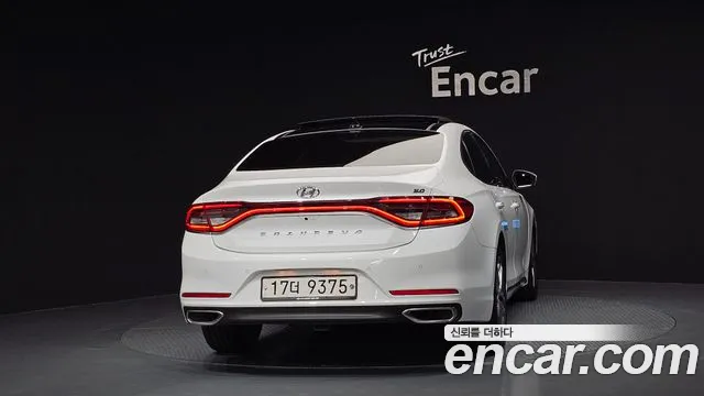 Hyundai Grandeur 2017 thumb 4