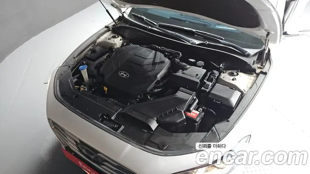 Hyundai Grandeur 2017 thumb 6