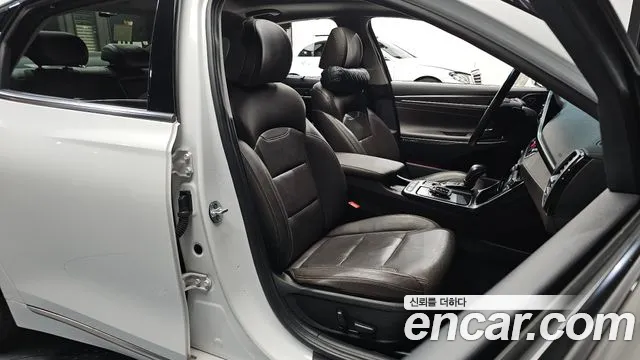 Hyundai Grandeur 2017 thumb 11
