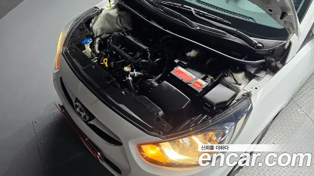 Hyundai Accent 2014 thumb 6