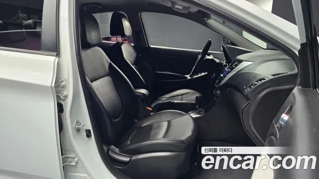 Hyundai Accent 2014 thumb 10