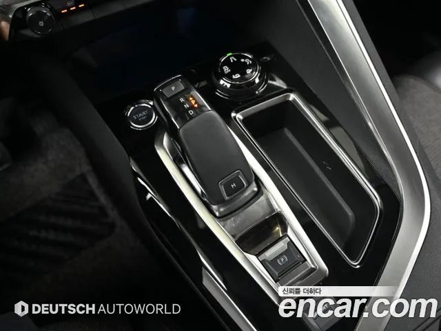 Peugeot 3008 2018 thumb 9