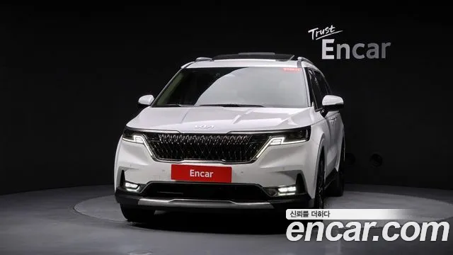 Kia Carnival 2023 thumb 2
