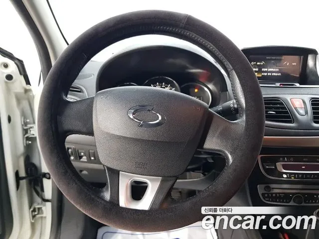 Renault-KoreaSamsung Fluence 2010 thumb 9