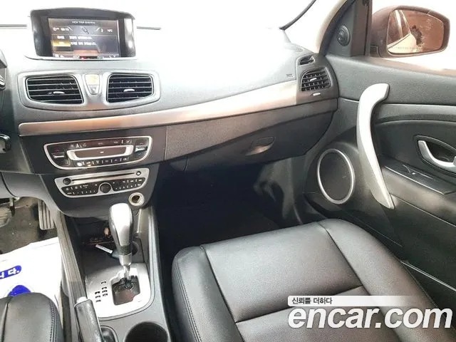 Renault-KoreaSamsung Fluence 2010 thumb 10