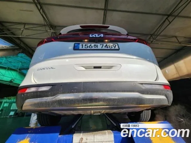 Kia Carnival 2022 thumb 2