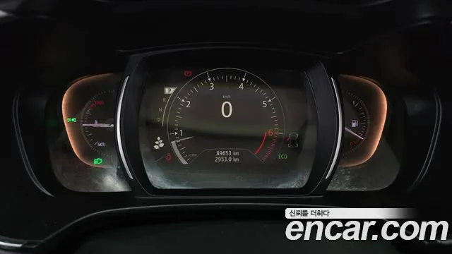 Renault-KoreaSamsung Koleos 2020 thumb 8