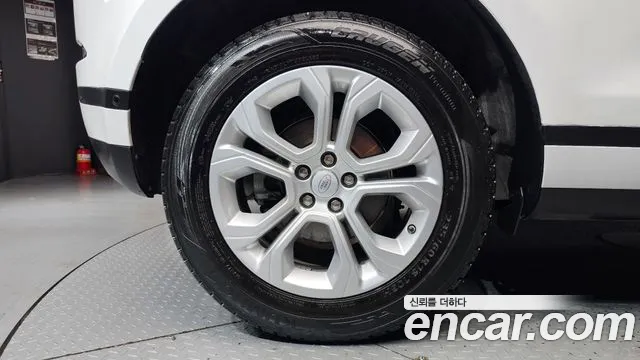 Land Rover Range Rover Evoque 2019 thumb 5