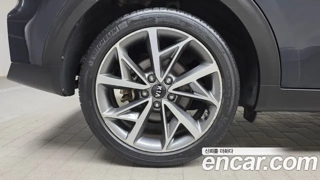 Kia Niro 2019 thumb 5