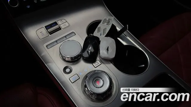 Genesis GV70 2024 thumb 9