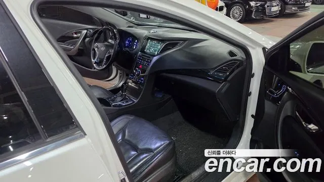 Hyundai Grandeur 2015 thumb 8