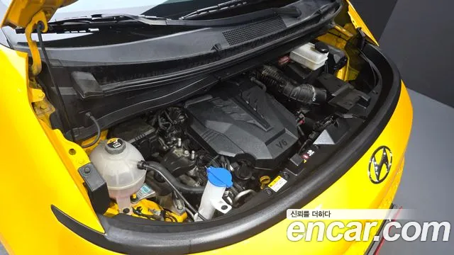 Hyundai Staria 2022 thumb 6