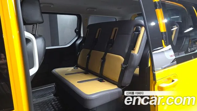 Hyundai Staria 2022 thumb 12
