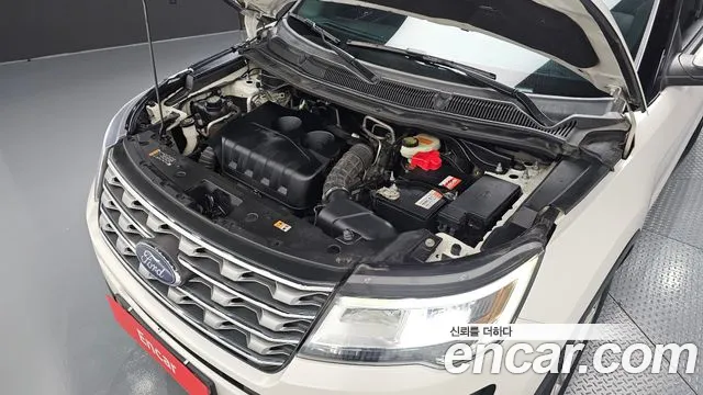 Ford Explorer 2017 thumb 6