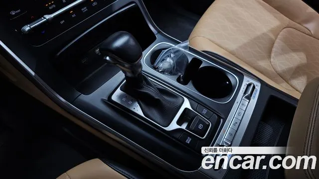 Kia Carnival 2023 thumb 9