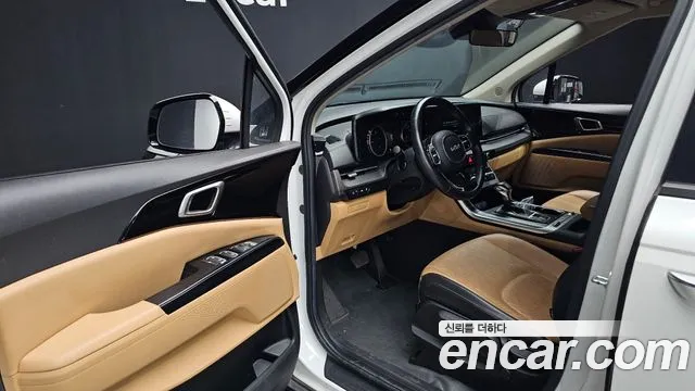 Kia Carnival 2023 thumb 10