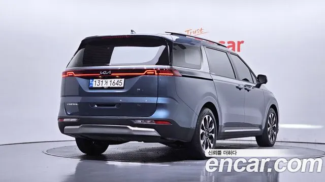 Kia Carnival 2022 thumb 2
