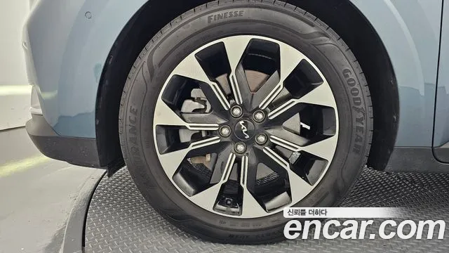 Kia Carnival 2022 thumb 5
