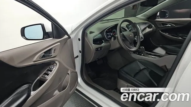 ChevroletGMDaewoo Malibu 2017 thumb 11