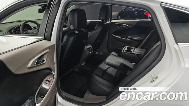 ChevroletGMDaewoo Malibu 2017 thumb 12