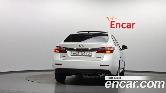 Renault-KoreaSamsung SM5 2012 thumb 4