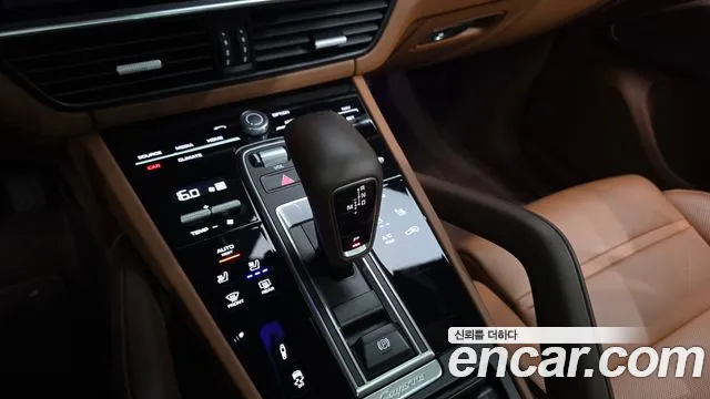 Porsche Cayenne 2022 thumb 9