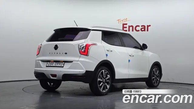 KG_Mobility_Ssangyong TIBOLI 2015 thumb 2