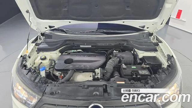 KG_Mobility_Ssangyong TIBOLI 2015 thumb 6