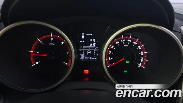 KG_Mobility_Ssangyong TIBOLI 2015 thumb 8