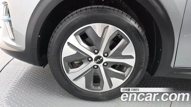 Kia Niro 2021 thumb 4