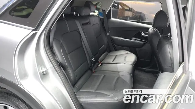 Kia Niro 2021 thumb 11