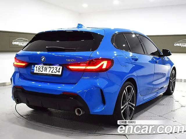 BMW 1-Series 2021 thumb 3