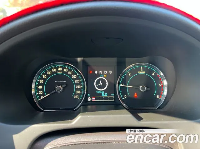 Jaguar XF 2014 thumb 9