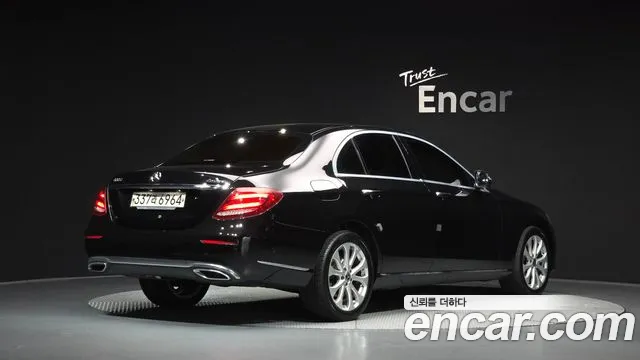 Mercedes-Benz E-Класс 2020 thumb 2