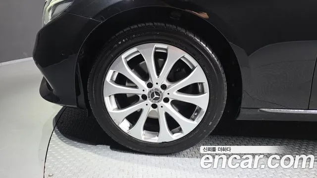 Mercedes-Benz E-Класс 2020 thumb 5