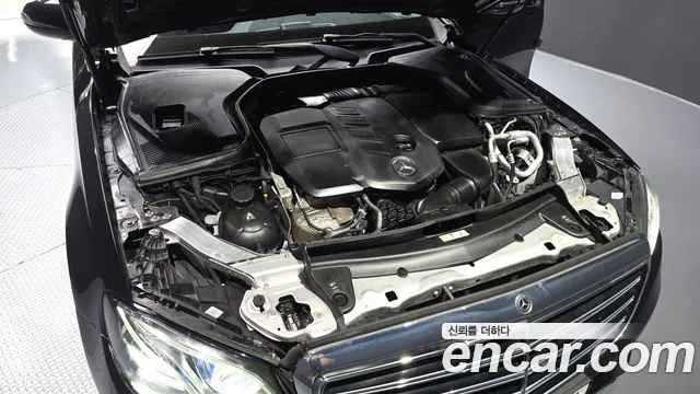 Mercedes-Benz E-Класс 2020 thumb 6