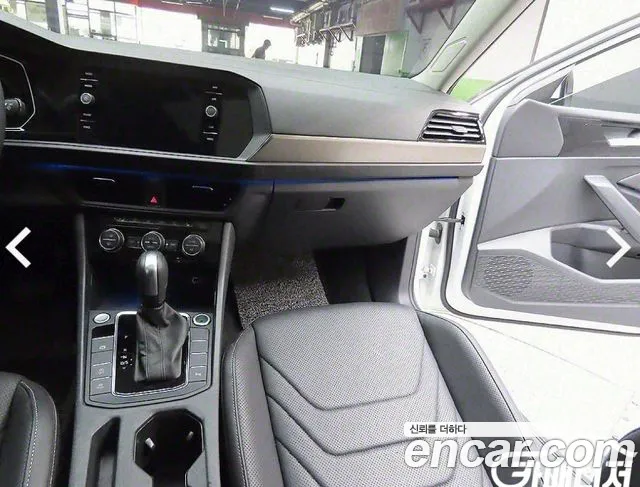Volkswagen Jetta 2020 thumb 8