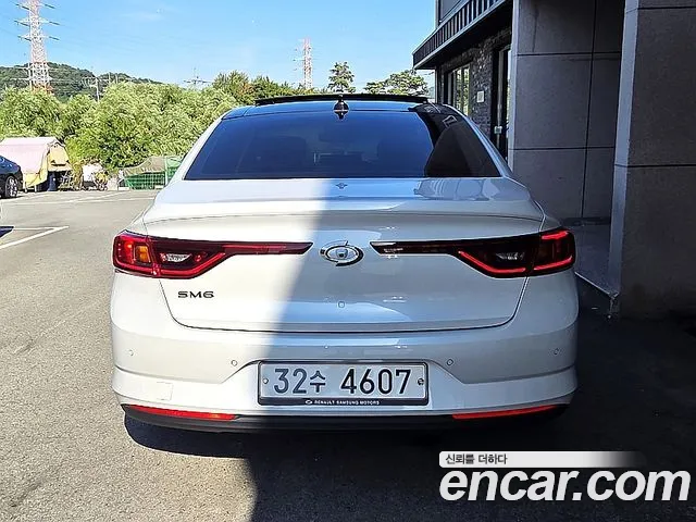 Renault-KoreaSamsung Megane 2016 thumb 4