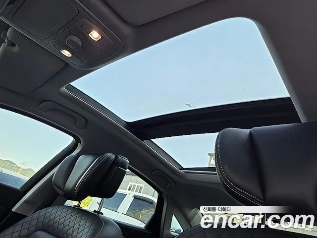 Renault-KoreaSamsung Megane 2016 thumb 5
