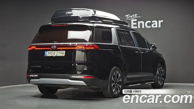 Kia Carnival 2021 thumb 2