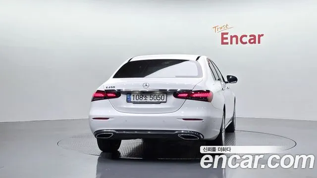 Mercedes-Benz E-Класс 2020 thumb 3