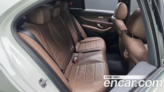 Mercedes-Benz E-Класс 2020 thumb 10