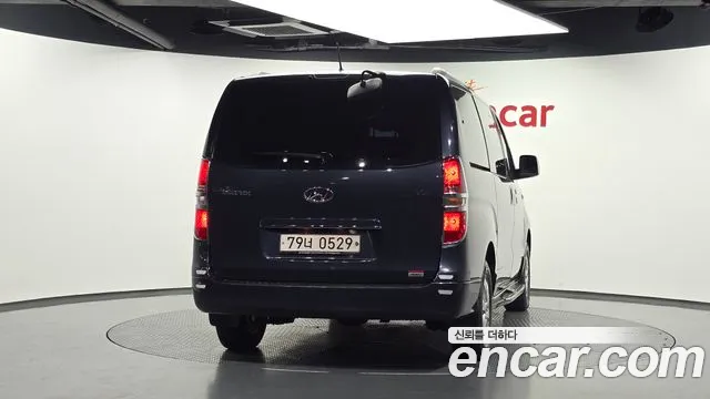 Hyundai Starex 2017 thumb 4