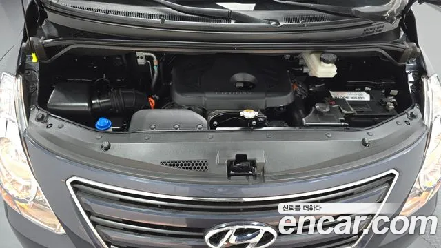 Hyundai Starex 2017 thumb 6