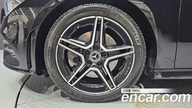 Mercedes-Benz CLA 2023 thumb 5