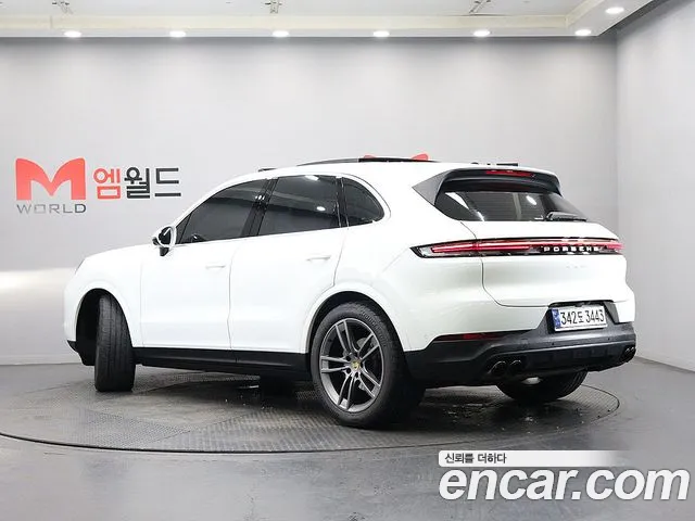 Porsche Cayenne 2024 thumb 3