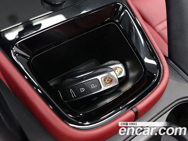Porsche Cayenne 2024 thumb 9