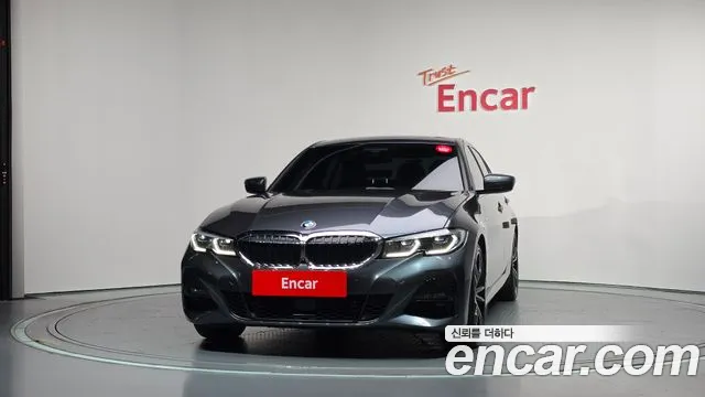 BMW 3-Series 2019 thumb 3