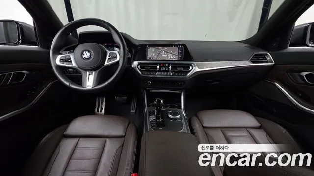 BMW 3-Series 2019 thumb 7
