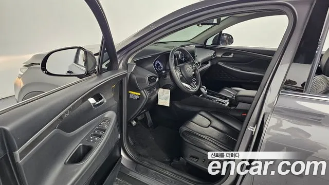 Hyundai Santa Fe 2018 thumb 9